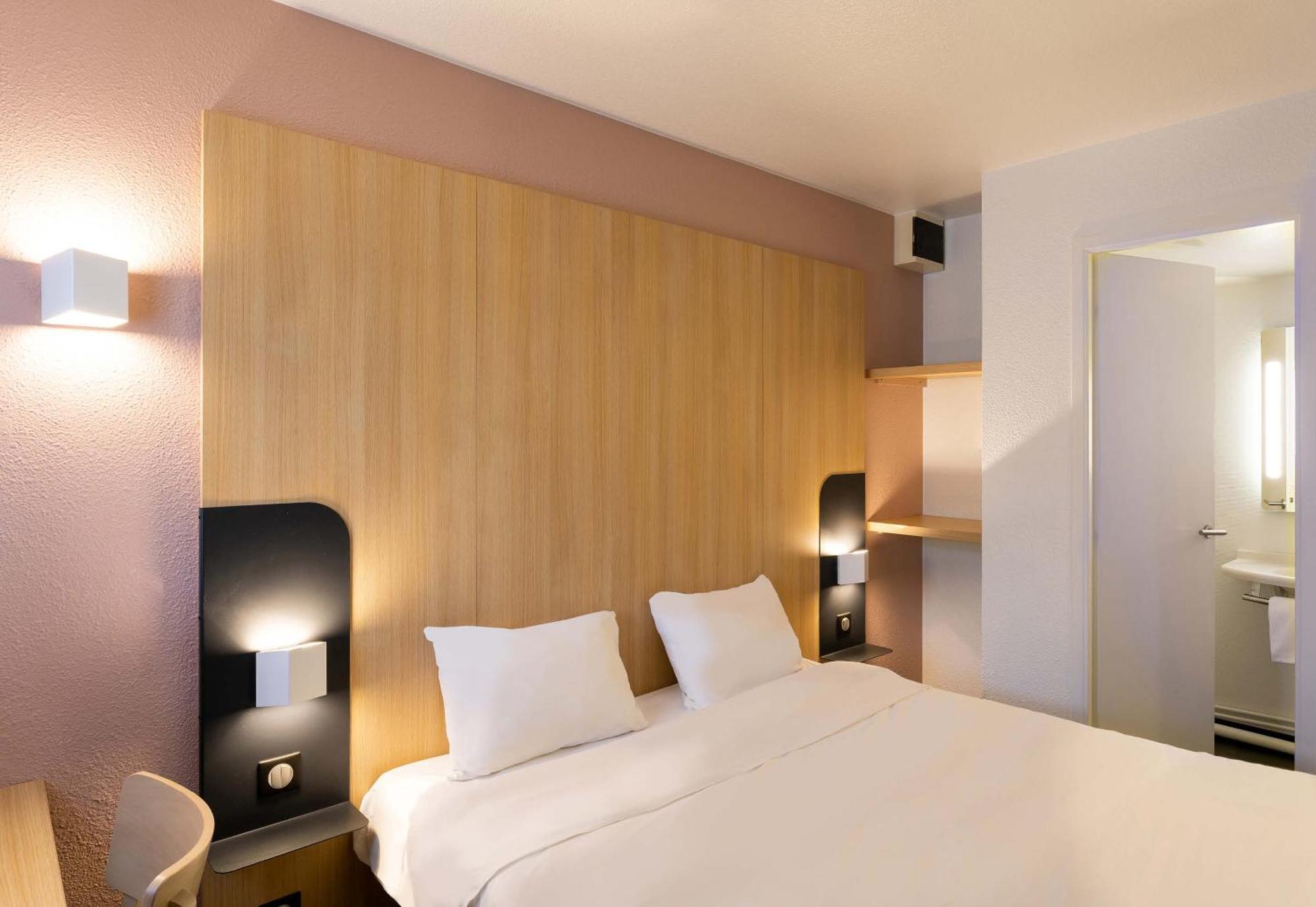 B&B Hotel Lorient Lanester Eksteriør bilde