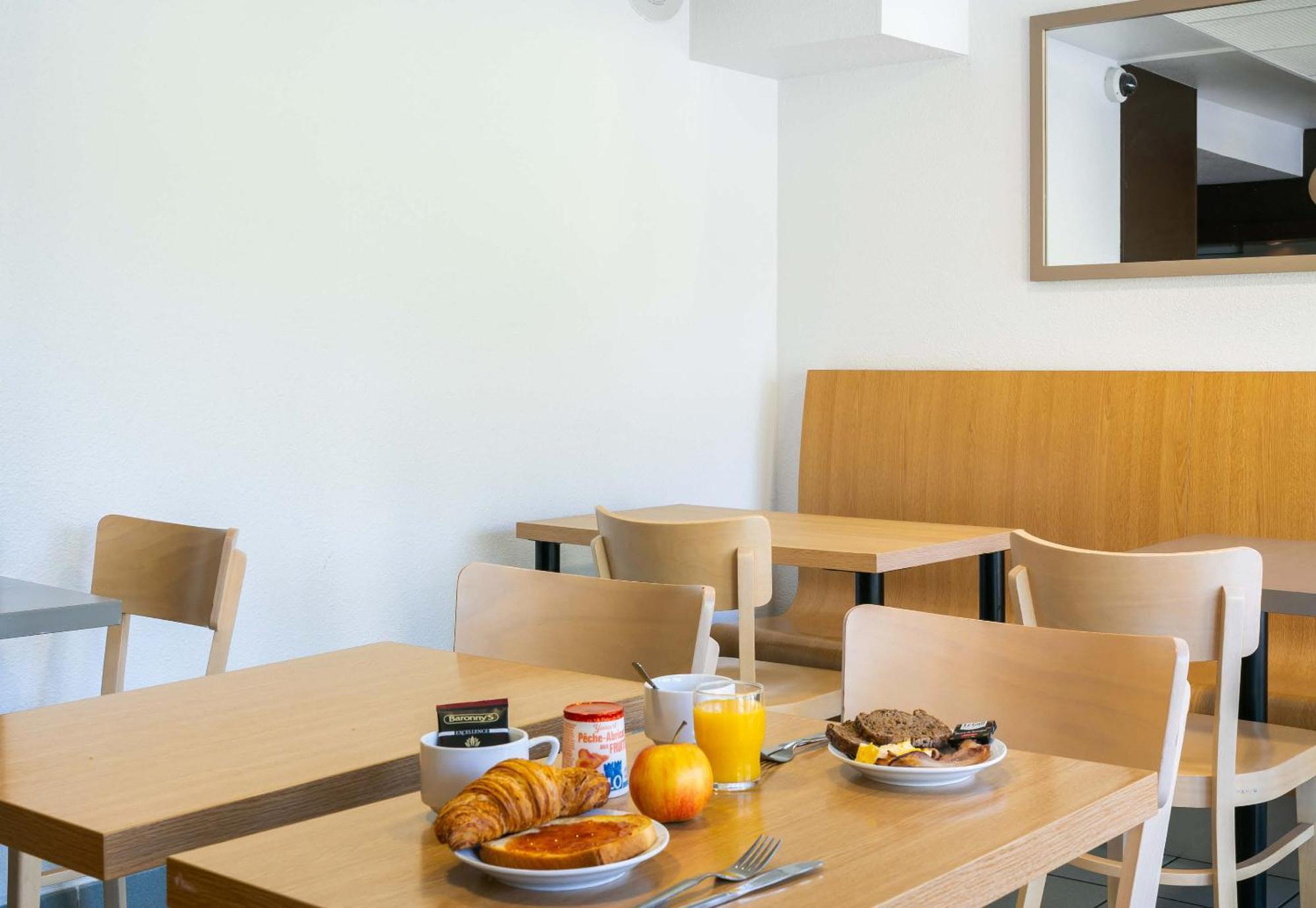 B&B Hotel Lorient Lanester Eksteriør bilde