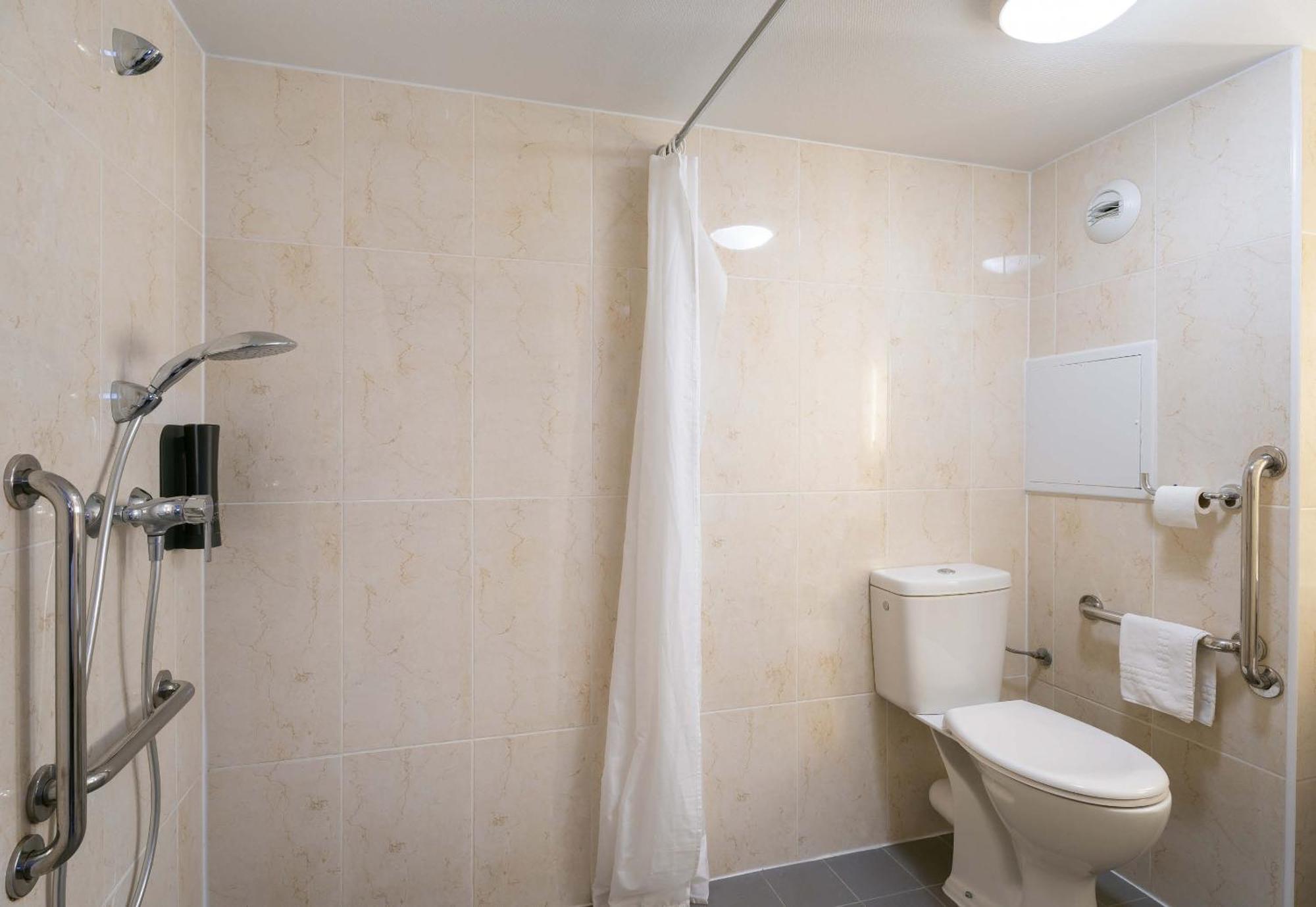 B&B Hotel Lorient Lanester Eksteriør bilde